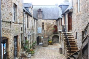 What to do in Villedieu-les-Poeles